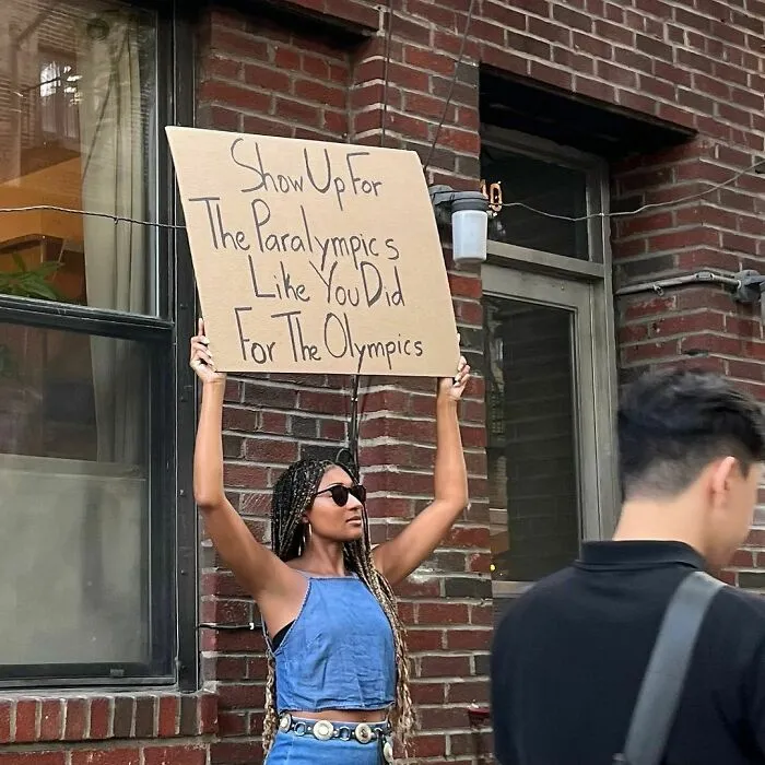 45 Times “Dudette With Sign” Did Everyone A Public Service And Protested Irritating Things (New Pics)