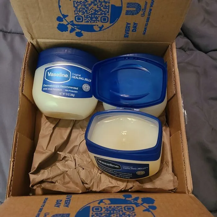 <a Style="Display:inline;" Href="Https://Www.amazon.com/Vaseline-Petroleum-Jelly-Original-Pack/Dp/B001ecq4l2?crid=3nlfe9u913m5x&dib=eyj2ijoimsj9.wluaycks28hckgpbuzjuepsrr7irmjirpi6sn4zlhwdnxph7qvernyeec1rujybm_i2pej2yqbuago75lzjmfdiadj5urnlh4iaa2itgzur7d4n8aih9ylefhlvchlyu80if-Dg1m1fxp_9hikuxcvytrr0ng6a1uq5dunjmikhnm0dyjdycxdtuo3ks3b_qmrv_0ji2wnyilbntar-Mz8mzvbm5sbsjsg-2hp2ykhqh7lpfza5wl30x9mdxxu6kj43pf7amrpi0bwkjuqgciz6gkq7t-Dxrjzzymakl8-K.azlkfi8vxgdbb9havqmzkehsi_ehvklxbke2sivyizy&dib_tag=se&keywords=vaseline&qid=1724817283&rdc=1&sprefix=vaselin%2caps%2c348&sr=8-1-Spons&sp_csd=d2lkz2v0tmftzt1zcf9hdgy&psc=1&linkcode=ll1&tag=bpseahorse-20&linkid=b90d9753f14a94c5587e8833ace174b6&language=en_us&ref_=as_li_ss_tl " Target="_blank">     <span Style="Font:inherit;color:#d74b1f;"> Vaseline </Span> -  The Accidental Ointment That Healed A Nation