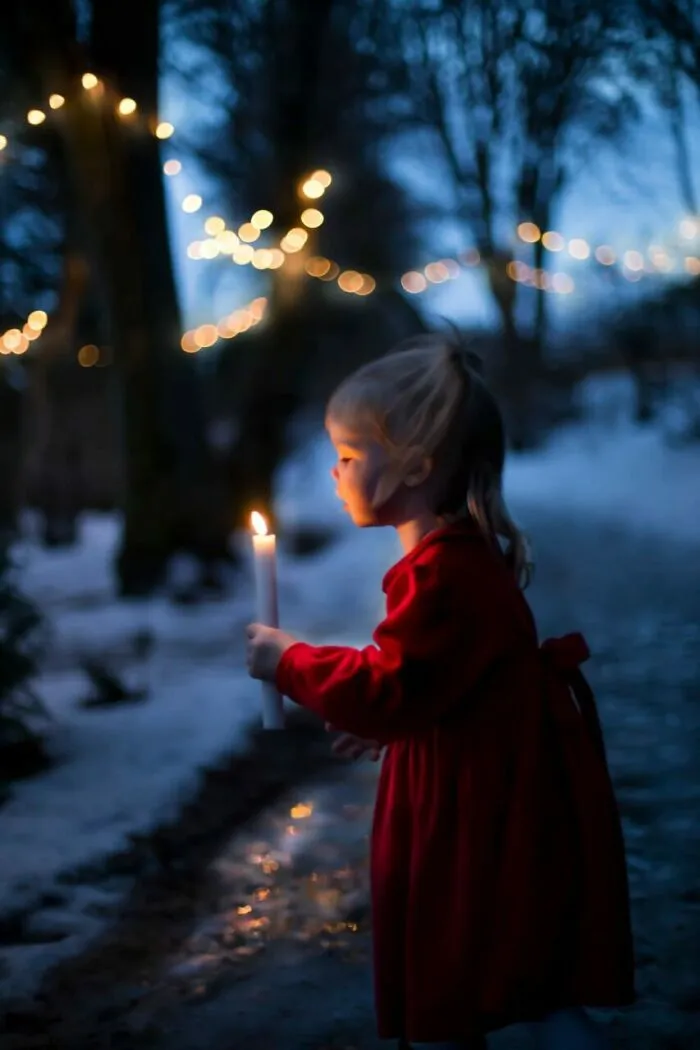 I Took 23 Portraits Of Children Surrounded By The Beauty Of Icelandic Nature
