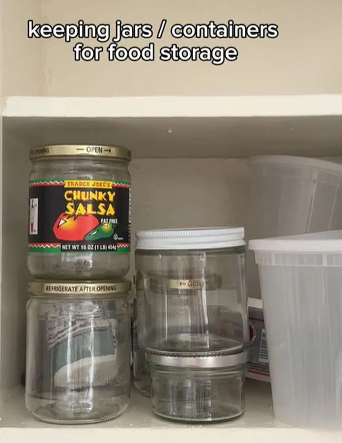 ‘Underconsumption’ Movement Gains Traction As People Push Back Against Overconsumption (40 Pics)
