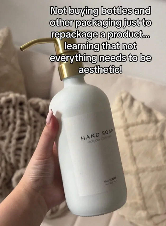 ‘Underconsumption’ Movement Gains Traction As People Push Back Against Overconsumption (40 Pics)