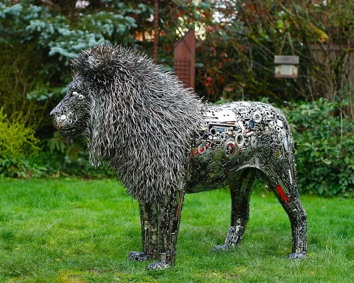 Artist Revives Used Metal From Landfill By Reusing It For His Amazing Sculptures (23 New Pics)