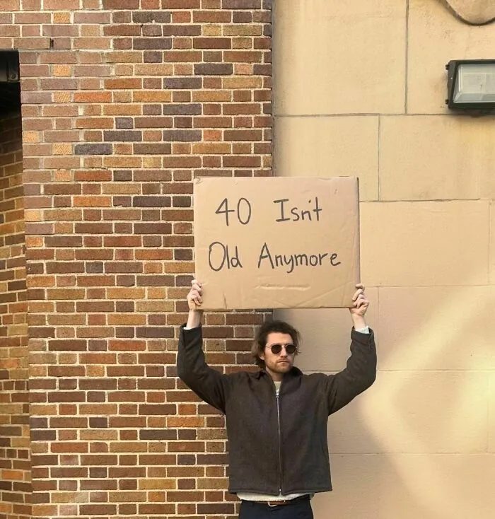 50 Times “Dude With Sign” Did Everyone A Service And Protested Everyday Annoying Things (New Pics)