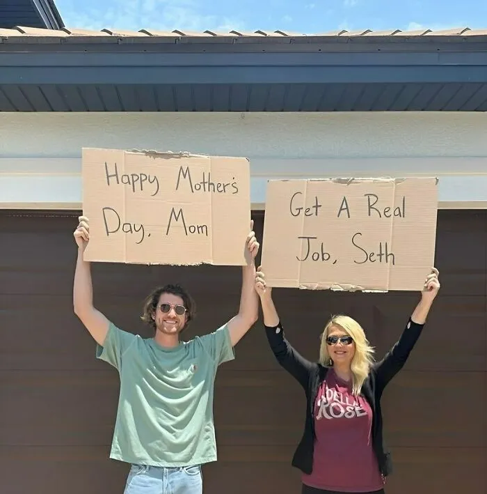 50 Times “Dude With Sign” Did Everyone A Service And Protested Everyday Annoying Things (New Pics)