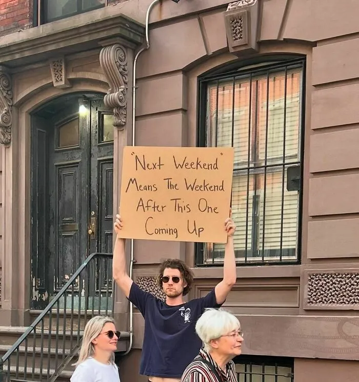 50 Times “Dude With Sign” Did Everyone A Service And Protested Everyday Annoying Things (New Pics)