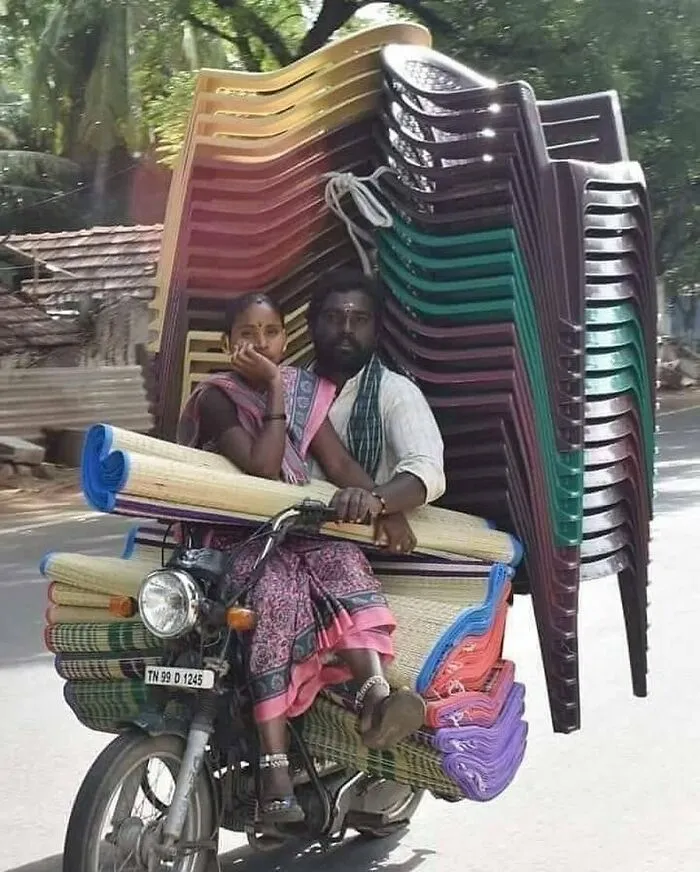 50 Random, Funny, And Unhinged Images That Show Off The Bizarre Side Of India