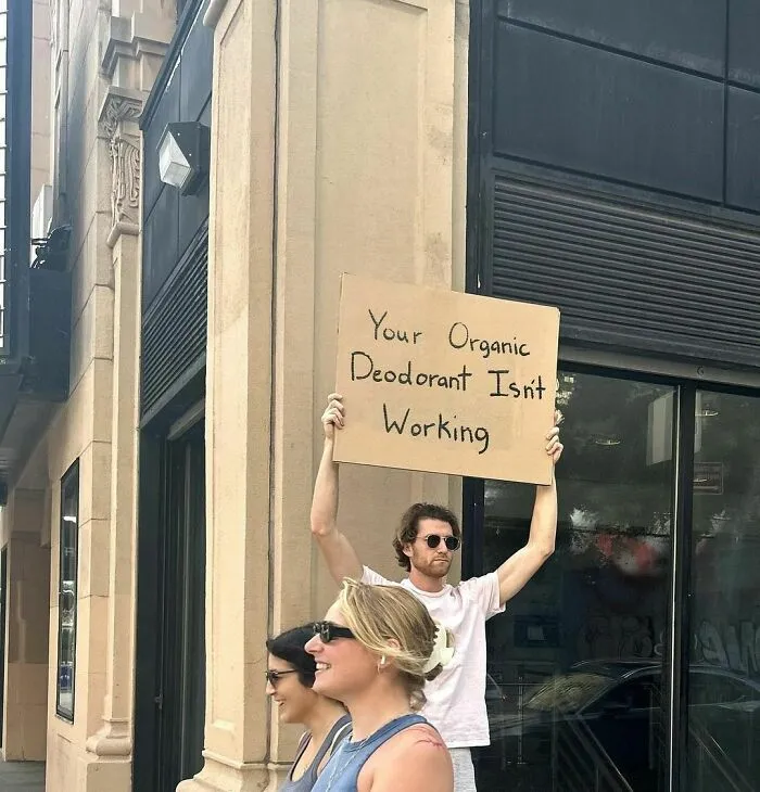50 Times “Dude With Sign” Did Everyone A Service And Protested Everyday Annoying Things (New Pics)