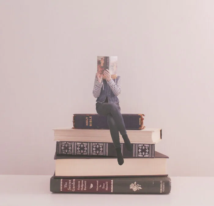 23 Pics Showcasing A Tiny Version Of Me Surrounded By Big Everyday Objects