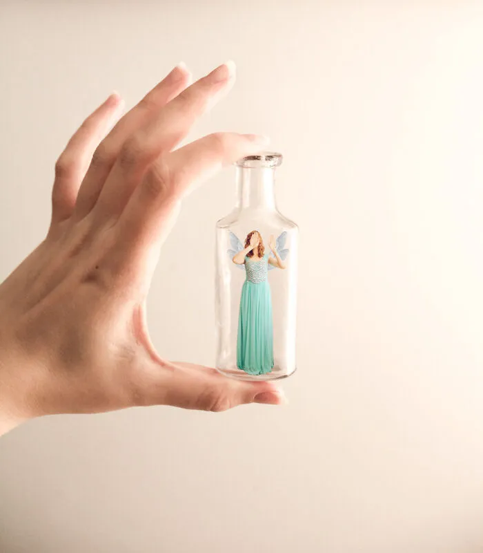 23 Pics Showcasing A Tiny Version Of Me Surrounded By Big Everyday Objects