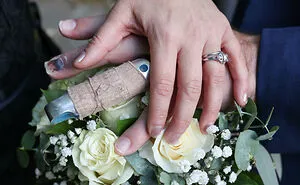 Hey Pandas, Share The Funniest Pics From Your Wedding (Closed)
