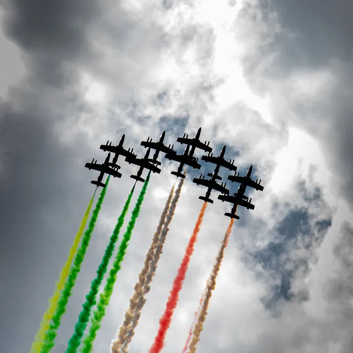 I Photographed The Frecce Tricolori Flyover