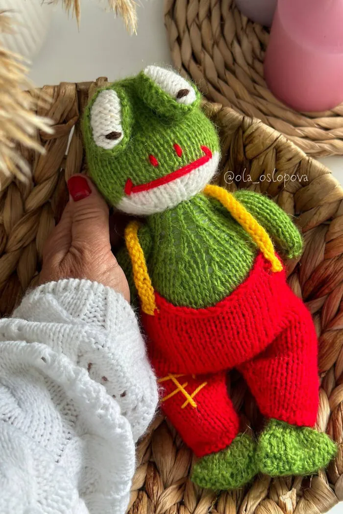 I Make Cute Frog Patterns (7 Pics)