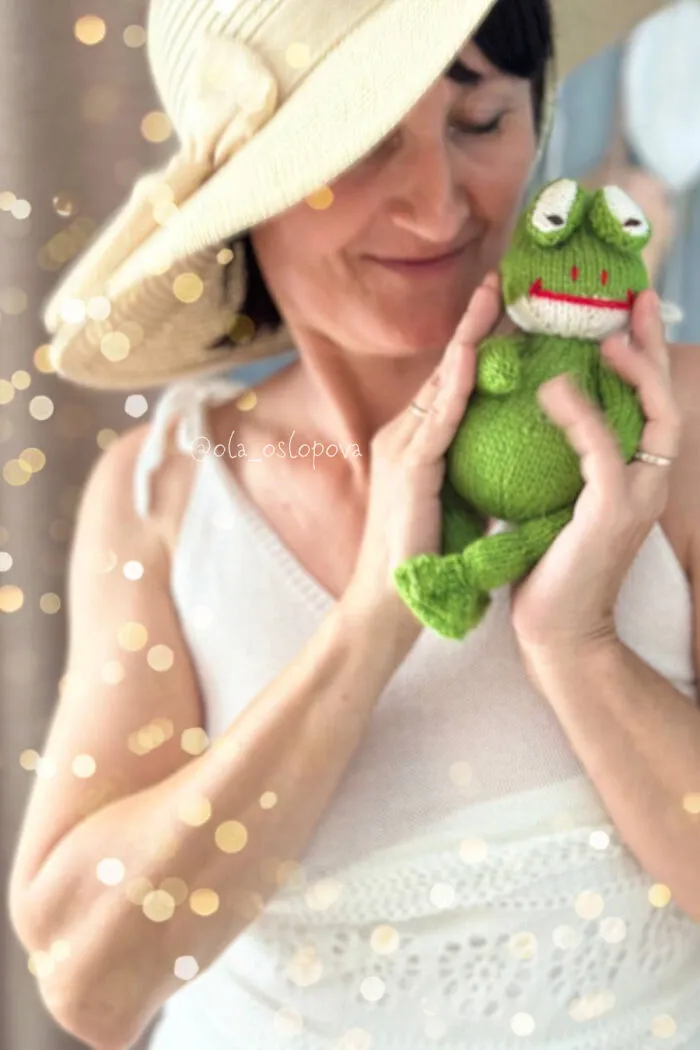 I Make Cute Frog Patterns (7 Pics)