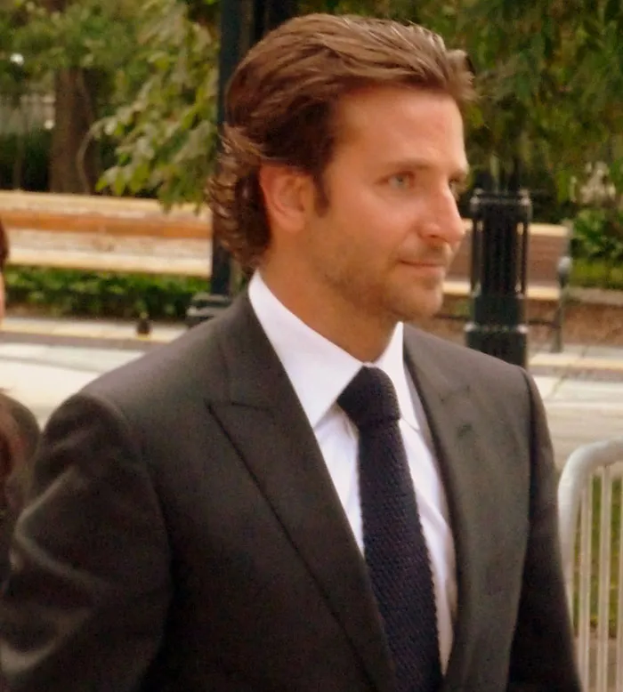 30 People Recall Encounters They Had With Celebrities Who Were Surprisingly Kind