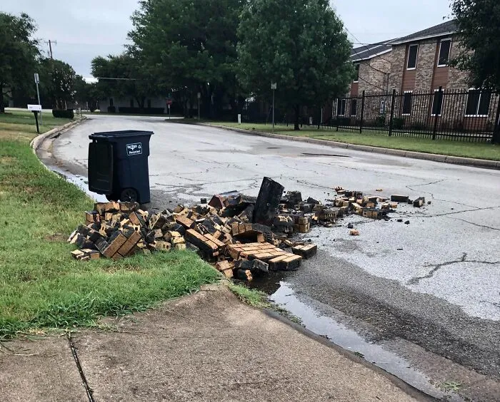 "My mailbox was blown up by lightning last night" - <span Style="Font:inherit;color:#808080"> bytorthesnowdog</Span>