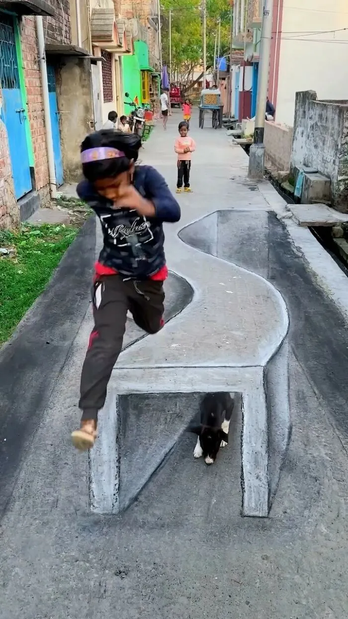 31 Chalk Drawings Made By This Art Teacher Entertain The Whole Neighborhood