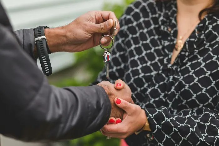People Share 30 Things They Wish They Had Known Before Buying Their First Houses