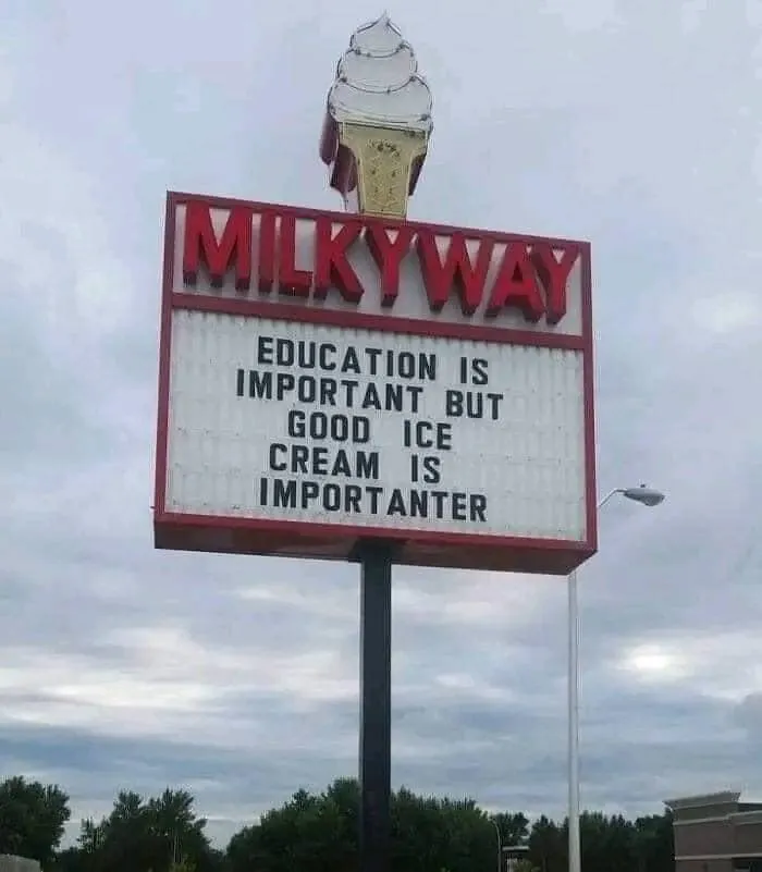 50 Of The Funniest And Most Baffling Signs That People Found In The Wild
