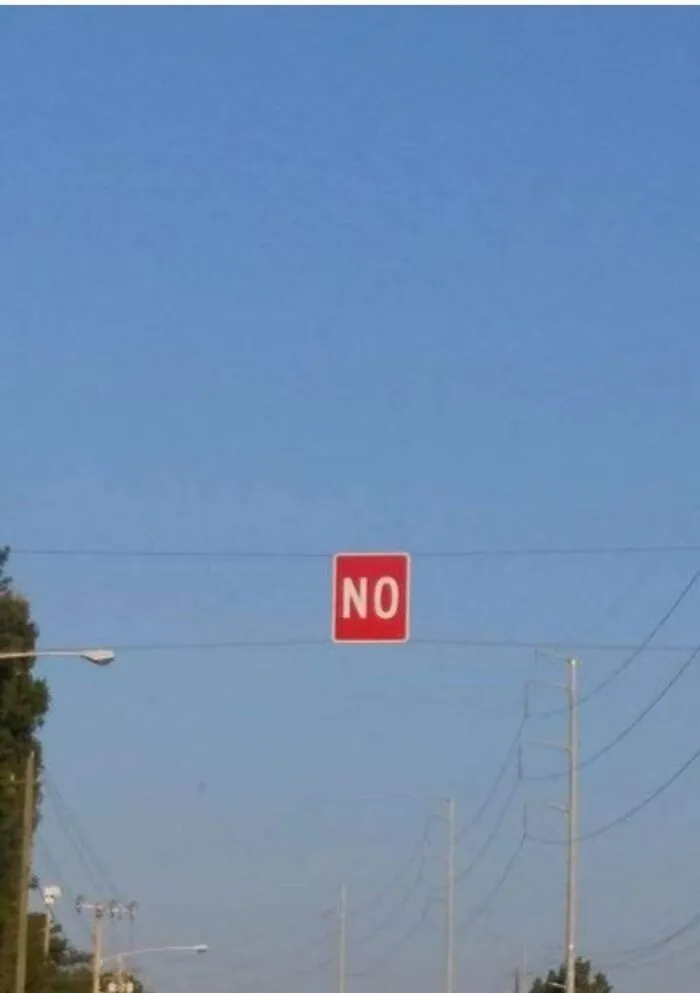 30 Carteles tan divertidos como absurdos que había que compartir