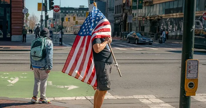 "Life Is But A Dream" In 20 Street Photos By Eric Davidove
