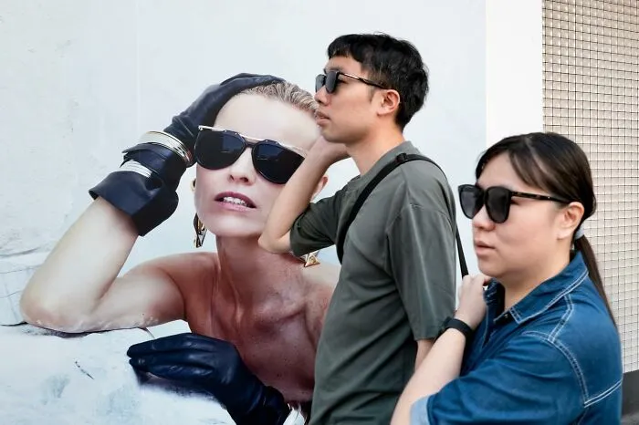 Lucky Coincidences: 20 Perfectly Timed Pictures Taken By Edas Wong (New Pics)