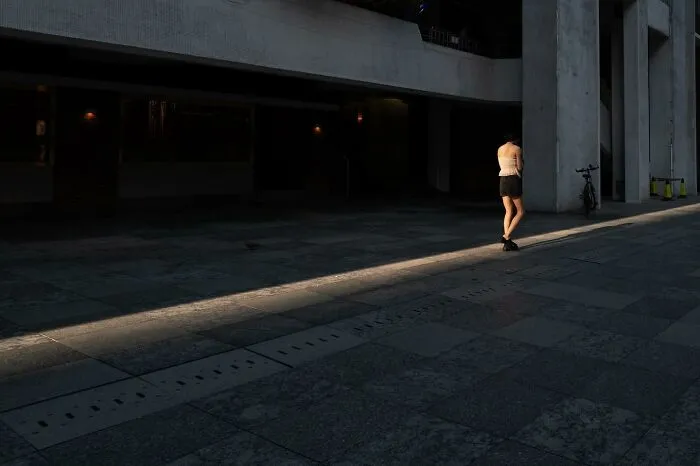 Lucky Coincidences: 20 Perfectly Timed Pictures Taken By Edas Wong (New Pics)