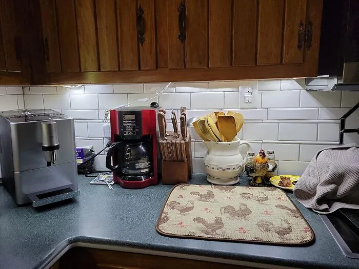 Ditch The Dimly-Lit Dungeon Vibes In Your Kitchen! This <a Style="Display:inline;" Href="Https://Www.amazon.com/Keyola-Cabinet-Kitchen-Counter-Brightness/Dp/B074qmtt76?ie=utf8&th=1&linkcode=ll1&tag=bpdove-20&linkid=abe72f12ae3f86b2f5149ce92f8c264d&language=en_us&ref_=as_li_ss_tl" Target="_blank"><span Style="Font: Inherit; Color: #d74b1f;"> Under Cabinet Lighting Kit</Span> Will Make Your Cooking Space Feel Like A Michelin-Starred Restaurant Even If You Are More Of A Microwave Master