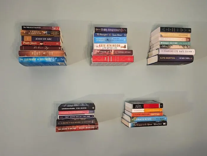 Turn Your Books Into Gravity-Defying Literary Art With This <a Style="Display:inline;" Href="Https://Www.amazon.com/Umbra-330639-560-Conceal-Floating-Bookshelf/Dp/B010xgblqc?ie=utf8&th=1&linkcode=ll1&tag=bpdove-20&linkid=cb1f9c7675edaeb5eab5ac9cf2416059&language=en_us&ref_=as_li_ss_tl" Target="_blank"><span Style="Font: Inherit; Color: #d74b1f;"> Floating Bookshelf</Span>