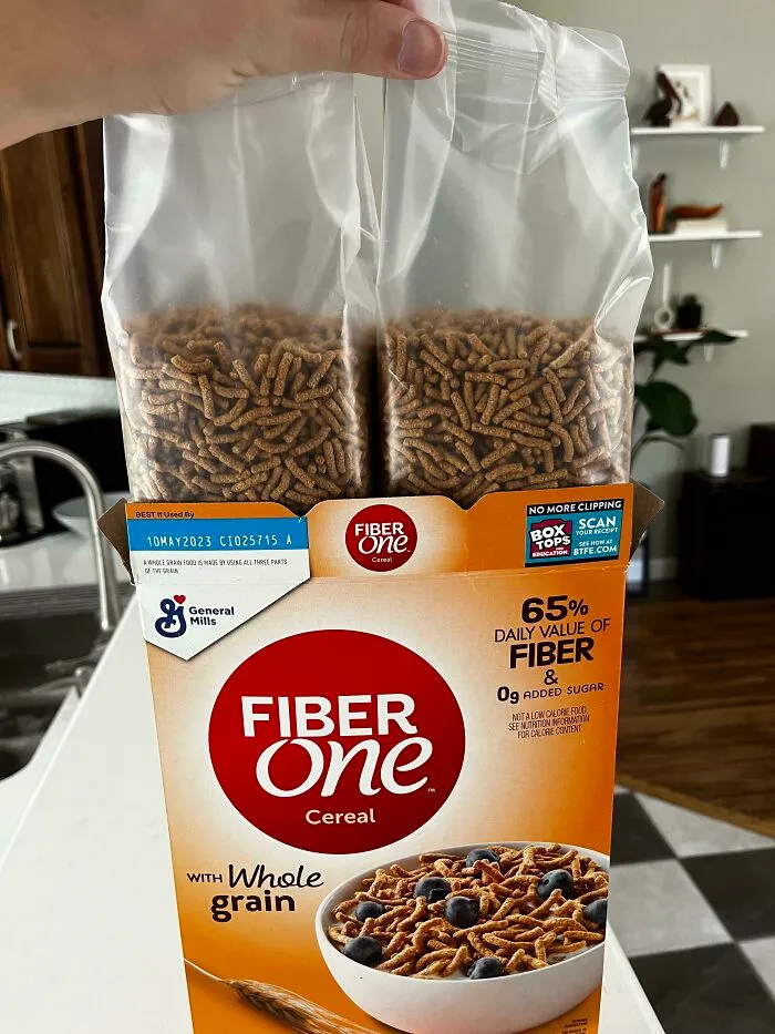 El cereal de tamaño familiar viene en dos bolsas de tamaño mediano