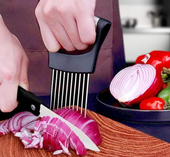 Say Goodbye To Uneven Onion Slices And Hello To Perfectly Diced Deliciousness, All Thanks To This <a Style="Display:inline;" Href="Https://Www.amazon.com/Dp/B0c9zgmn9d?ascsubtag=7716213%2c6%2c33%2cd%2c0%2c0%2cbf-Coll-Problem%2c1236%3a3%3b900%3a2%3b974%3a2%3b1125%3a3%3b1338%3a1%2c0%2c0%2c0%2cbf&btn_ref=srctok-Ce58802596cad85c&linkcode=ll1&tag=bpelephant-20&linkid=adec19e30ff495a4f75be57ccb544b65&language=en_us&ref_=as_li_ss_tl " Target="_blank"><span Style="Font: Inherit; Color: #d74b1f;"> Onion Holder</Span>