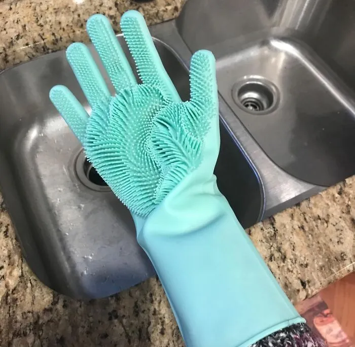 Get Your Hands On The Magic: <a Style="Display:inline;" Href=" Https://Www.amazon.com/Dp/B07mdn82dl?asc_source=none&asc_campaign=none&asc_refurl=https%3a%2f%2fwww.popsugar.com%2fhome%2fmost-Popular-Kitchen-Products-On-Amazon-46826041&ascsubtag=___psv__p_46826041__t_w__r_www.google.com%2f_&th=1&linkcode=ll1&tag=bpyak-20&linkid=f069e28832b8ddd554855123e60ca16e&language=en_us&ref_=as_li_ss_tl " Target="_blank"><span Style="Font:inherit;color:#d74b1f;"> Silicone Scrubber Gloves</Span> That Make Dishwashing Fun And Easy!