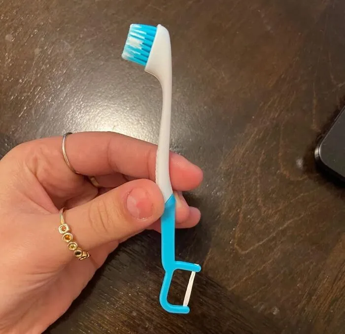 Date Night Disaster? Keep Your Pearly Whites Sparkling With This <a Style="Display:inline;" Href="Https://Www.amazon.com/Brushee-24-Pack-Pre-Pasted-Mini-Brush-Floss/Dp/B07pfkzjwq?ie=utf8&linkcode=ll1&tag=bpdog-20&linkid=4ebc70c6285fc31313692bd964f516d6&language=en_us&ref_=as_li_ss_tl" Target="_blank"><span Style="Font: Inherit; Color: #d74b1f;"> Pre-Pasted Mini-Toothbrush</Span> – It's The Tiny Hero Your Smile Deserves!