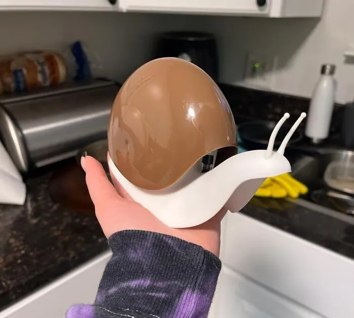 Kitchen Cleanup Just Got More Fun With<span Style="Font:inherit;color:#d74b1f;"> A Snail Soap Dispenser</Span>