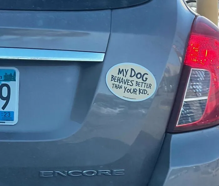 Mi perro se comporta mejor que tu hijo
