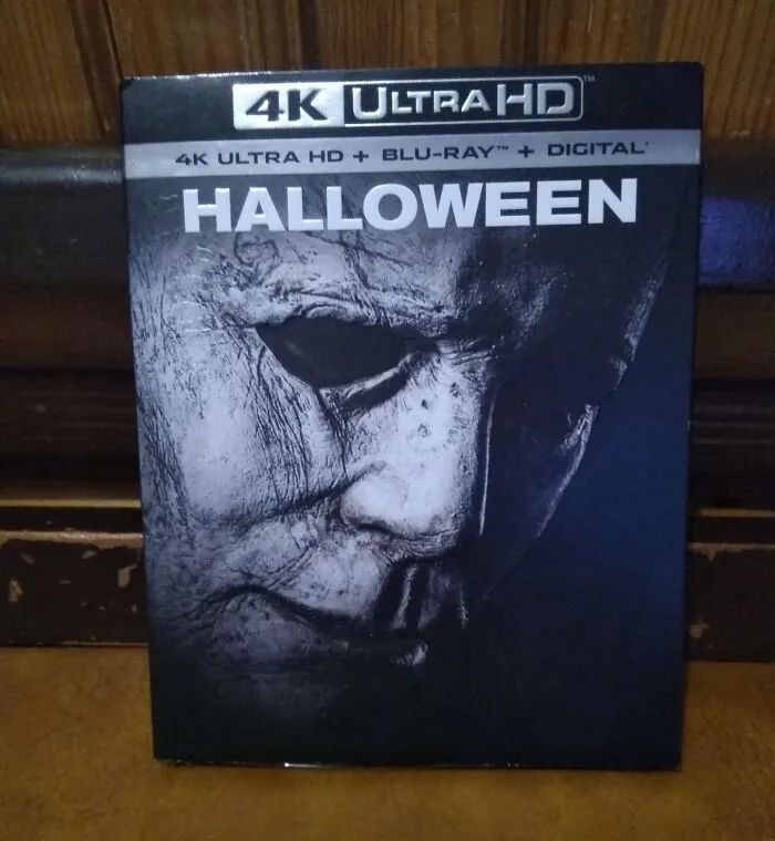 Relive The Screams In Stunning 4K With This   <a Style="Display:inline;" Href="Https://Www.amazon.com/Halloween-Blu-Ray-Jamie-Lee-Curtis/Dp/B07j35g5zm?ie=utf8&linkcode=ll1&tag=bptoucan-20&linkid=13ae64c060ef115d27ec1f6612a47642&language=en_us&ref_=as_li_ss_tl" Target="_blank"><span Style="Font: Inherit; Color: #d74b1f;"> 'Halloween' DVD</Span> – Michael Myers Has Never Looked So Terrifyingly Crisp!