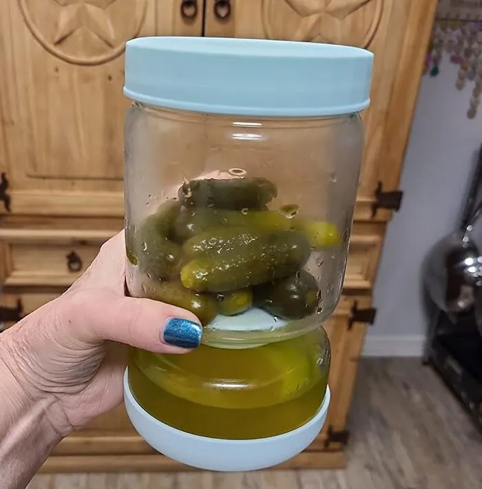 This   <a Style="Display:inline;" Href="Https://Www.amazon.com/Whiterhino-Hourglass-Strainer-Separator-Jalapenos/Dp/B0by2gbst3?ie=utf8&linkcode=ll1&tag=bpdingo-20&linkid=87520b9f5365238ee06c55d503b6b7cf&language=en_us&ref_=as_li_ss_tl" Target="_blank"><span Style="Font: Inherit; Color: #d74b1f;"> Glass Pickle Jar</Span> Is A Snacking Game-Changer - No More Fishing For Pickles In A Pool Of Brine!