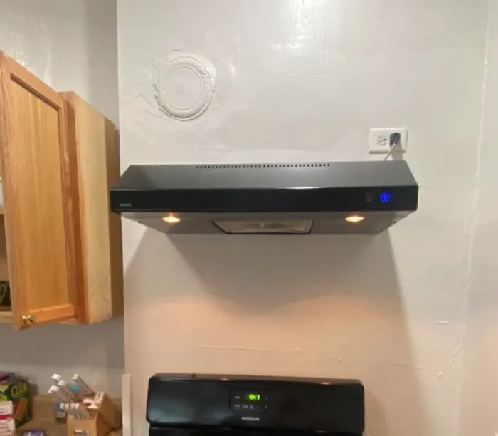 "Hole in the wall patched with a literal paper plate" - <span Style="Font:inherit;color:#808080"> hella_cious</Span>