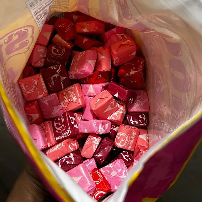 <a Style="Display:inline;" Href=" Https://Www.amazon.com/Starburst-Favereds-Fruit-Chews-Ounces/Dp/B07w6rhtzk?crid=1pwobrfb1etom&dib=eyj2ijoimsj9.o3dov5attdeh9ixecely7cyoi9m2cgcclxqzjbmtsyjzfvsbclzejsbm5jr6l7b1uanzlkegia87xkqiimgs9s3ugmt6p_rraoqhoa2auuydagmtbgo6usbcumsx1m6xafeucxkfz3styaygeme3qyj_qcp3pdiih5c_z1csyri54mek_a2oxxoh2awcmjtvxaevejwbj94hnznou0vjbg53pjfgnnc74nw4vte0pfo2ob2wh8xjcn36k6_osha2xs_mqz6zprqi3-9kd89ycr88kxl3tl8lndgpdfe1vby.ddkwocz66zr7n1qnn1amiir1ep2njv3kjydh682dtxs&dib_tag=se&keywords=starburst+candy+bulk&qid=1726563381&sprefix=starbur%2caps%2c696&sr=8-1&linkcode=ll1&tag=artandesignews-20&linkid=40b9ef6b4f82d1c175185906c9c673ee&language=en_us&ref_=as_li_ss_tl " Target="_blank"> <span Style="Font:inherit;color:#d74b1f;"> Starburst Fruit Candy</Span> - Juicy Chews In Strawberry, Punch, Watermelon, And Cherry Flavors!