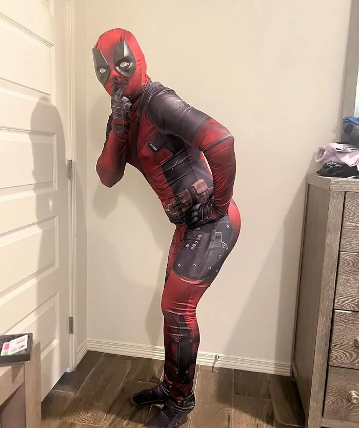 Slash Through The Competition With Your Wit And Katanas In This Action-Packed   <a Style="Display:inline;" Href="Https://Www.amazon.com/Marvel-Deadpool-Jumpsuit-Overhead-Sublimated/Dp/B0brymrvzq?ie=utf8&linkcode=ll1&tag=bphippopotamus-20&linkid=58a16264b11c7967718b56a587960708&language=en_us&ref_=as_li_ss_tl" Target="_blank"><span Style="Font: Inherit; Color: #d74b1f;"> Deadpool Costume </Span>