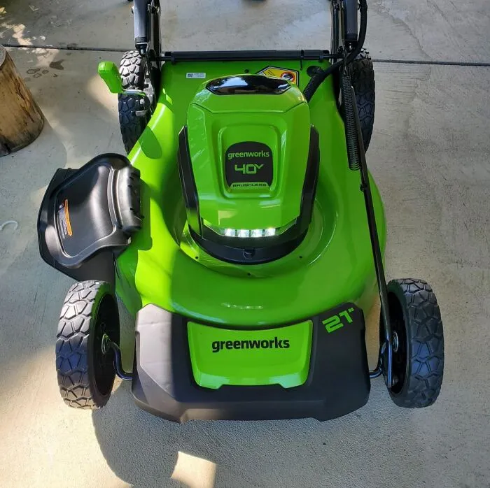 "Mine is mowing the grass." - <span Style="Font:inherit;color:#808080"> panicreved</Span>