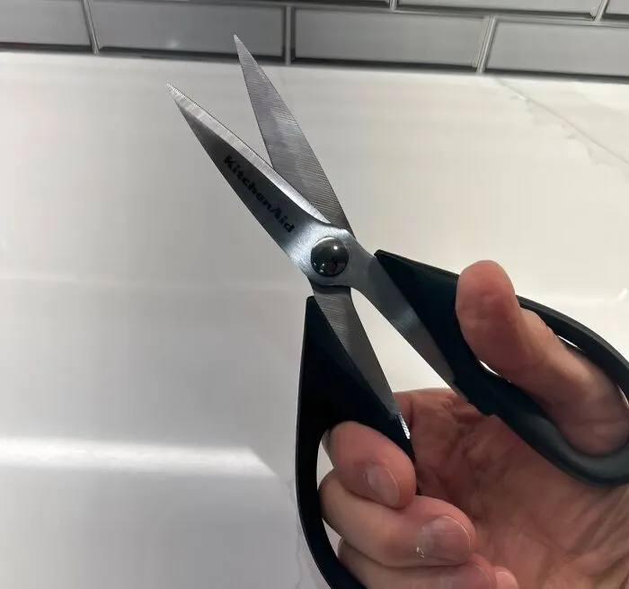 "Use  <a style="display:inline;" href="https://www.amazon.com/KitchenAid-Protective-Dishwasher-Stainless-8-72-Inch/dp/B07PZF3QS3?crid=13J477AWO9623&dib=eyJ2IjoiMSJ9.P3Vtd0O_fIIgx9zx2j-6QvFU3-GWF3OefhENB_unih64wUzAvemZqR751NTOhHfVL_9OrmXeqs-v5d2lQF29sWHsSJ70_wf5Z2V1dnfeCaj8Ha3zVNn-aEIFnquKSMdkHK3jzSpE-8c-Ej0iF2cON_y7a7Tlf8UVHRjEk93BcmFXAGehQvR29hVUAiYqcwdnEwFywVq4AIeEln4055fPCdNQYWS6fPjeFfMz3iAq-xGh83PSZK0jaOiK3P0oEWUELpvRgdvQ6IlfD-KuEz10vSXifB4S7_gDuXWXyYZq_F0.pKOAXPRyMuEfqu2wf2y3A-w4AQKxN6dc293kFCdaOX0&dib_tag=se&keywords=kitchen%2Bshears&qid=1725959049&sprefix=kitchen%2Bshe%2Caps%2C436&sr=8-5&th=1&linkCode=ll1&tag=bpparrot-20&linkId=6ba0f128c7d72bbafbd5170c7686d322&language=en_US&ref_=as_li_ss_tl" target="_blank"><span Style="Font:inherit;color:#d74b1f;"> kitchen shears </Span>  for cutting up food for your infant/toddler." - <span Style="Font:inherit;color:#808080"> tenderbranson301</Span>