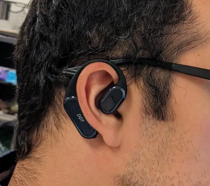 "Bone conduction headphones." - <span Style="Font:inherit;color:#808080"> calhoon2005</Span>