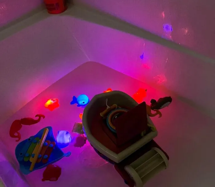 "Kid hates taking baths. If you pick any random toy and suggest we have to find out if it floats or sinks, though - boom! Straight to the bath." - <span Style="Font:inherit;color:#808080"> usr000nm</Span>