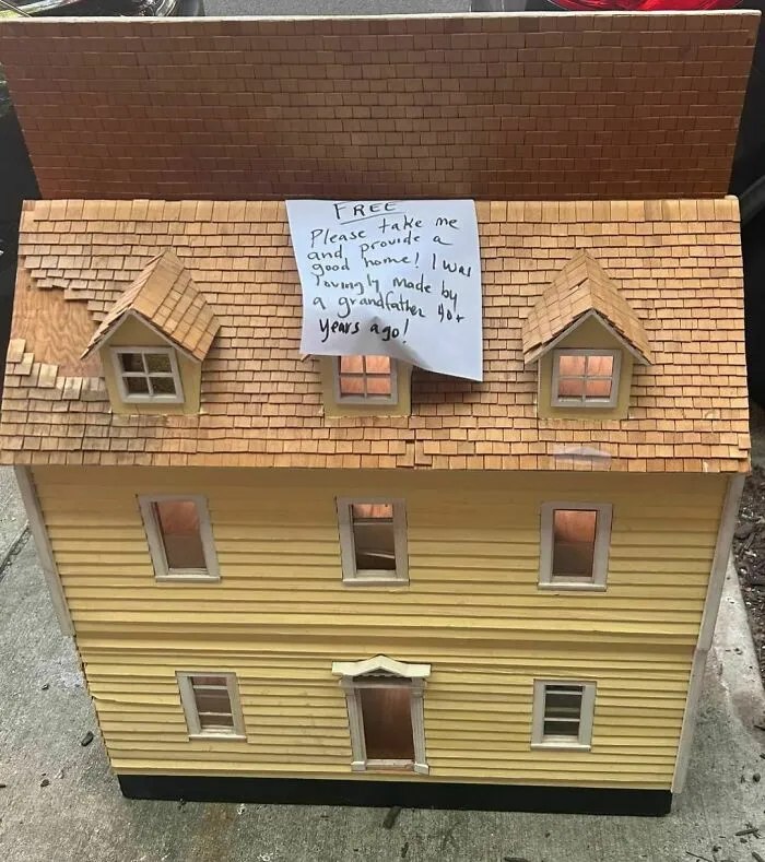One Man’s Trash, Another’s Jackpot: 35 Wild Stooping Discoveries In New York (New Pics)