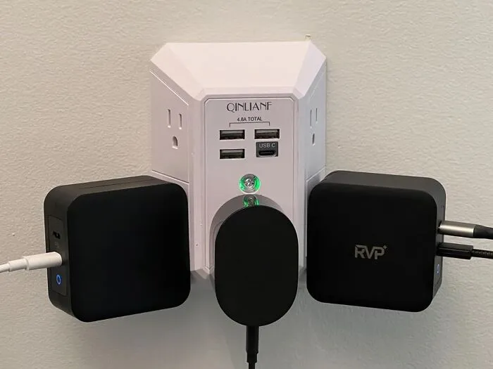 Outlets Feeling Overcrowded Like A Black Friday Sale? This <a Style="Display:inline;" Href="Https://Www.amazon.com/Charger-Protector-Qinlianf-Extender-Charging/Dp/B08r6s1m1k?ie=utf8&th=1&linkcode=ll1&tag=bpkomodo-20&linkid=5bbc6a47d720d630a50d23a26eddc990&language=en_us&ref_=as_li_ss_tl " Target="_blank"><span Style="Font: Inherit; Color: #d74b1f;"> Wall Charger, Surge Protector</Span> Is Here To Save The Day