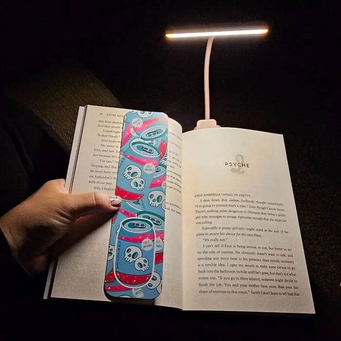 Stay Up All Night With Your Favorite Book (And Not Because You're Doom-Scrolling) – This   <a Style="Display:inline;" Href=" Https://Www.amazon.com/Gritin-Rechargeable-Temperatures-Brightness-Lightweight/Dp/B0c3bc4qg2?ie=utf8&th=1&linkcode=ll1&tag=bpmonkey-20&linkid=3728ad481ce2a54a25e8861182fb7462&language=en_us&ref_=as_li_ss_tl " Target="_blank"><span Style="Font: Inherit; Color: #d74b1f;"> Rechargeable Book Light</Span> Is Your New Reading Buddy