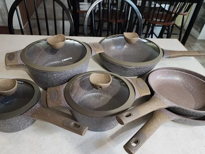 Your Kitchen Is About To Get A Serious Upgrade! This   <a Style="Display:inline;" Href="Https://Www.amazon.com/Carote-Nonstick-Cookware-Induction-Cookware/Dp/B0df2rbdf4?ie=utf8&th=1&linkcode=ll1&tag=bpgorilla-20&linkid=fa35686ee00d6db829d26c23a1eb1212&language=en_us&ref_=as_li_ss_tl " Target="_blank"><span Style="Font: Inherit; Color: #d74b1f;"> Pots And Pans Set</Span> Is The Sleek And Stylish Way To Elevate Your Cooking Game