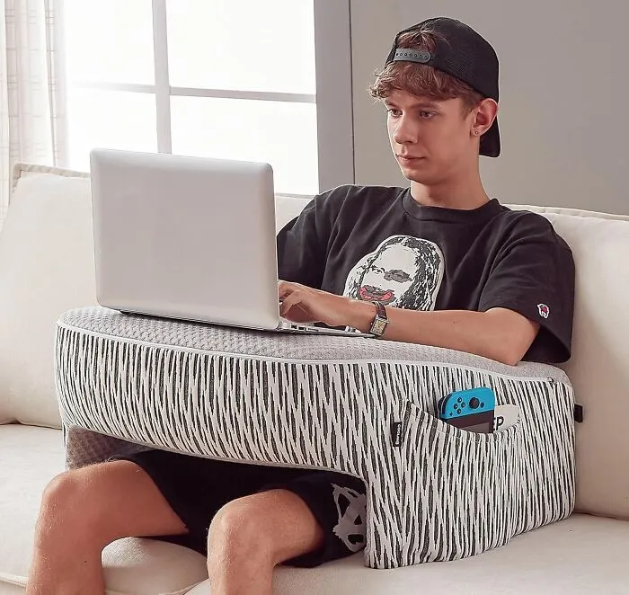Work From Home, But Make It Comfy. This   <a Style="Display:inline;" Href="Https://Www.amazon.com/Cooloo8-Reading-Pillow-Large-Crocheting/Dp/B0csvr3zkq?ie=utf8&th=1&linkcode=ll1&tag=bpgorilla-20&linkid=dab027ee3e34b1f4989c22b100e487a3&language=en_us&ref_=as_li_ss_tl " Target="_blank"><span Style="Font: Inherit; Color: #d74b1f;"> Lap Desk Pillow</Span> Is The Ergonomic Solution For Ditching Your Desk And Embracing The Couch
