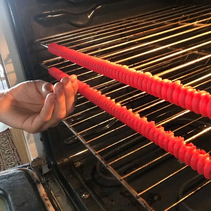 Kiss Those Nasty Oven Burns Goodbye!  These   <a Style="Display:inline;" Href="Https://Www.amazon.com/Silicone-Lindas-Essentials-Resistance-Protectors/Dp/B0b8pfl8yn?crid=3ek32o751ugm9&dib=eyj2ijoimsj9.cj84b9qc_f2dpex-Dxfdflhyn95udv9rmwy7l2rtmoqxsljdwpv9gcmetztc65e_hpll6ncquv33pltyjoh_v9ny7dh6bttazsn76bnphbyrl3mca1fef1z_z0svsqki2r_1frwe0s3c6f6fiux31y52rmzafxej9htao1vhojzi9yoi8efqvzyvjzampnrhmqgf6nj7okqy7glf2kltlcyj2d-G-T5s1wpbcvpkf54.-Sywyqlumfb5ghg87k-W3ebccegvh7zjparoxafxiog&dib_tag=se&keywords=oven%2brack%2bcovers&qid=1726837655&sprefix=oven%2brack%2bco%2caps%2c199&sr=8-1-Spons&sp_csd=d2lkz2v0tmftzt1zcf9hdgy&th=1&linkcode=ll1&tag=bpibis-20&linkid=e4632dfac3affb60e64e22028b194200&language=en_us&ref_=as_li_ss_tl " Target="_blank"><span Style="Font: Inherit; Color: #d74b1f;"> Silicone Oven Guards</Span> Are Flying Off The Shelves Faster Than Hotcakes