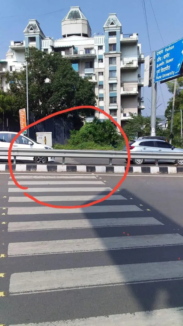 Un cruce peatonal en Pune, India